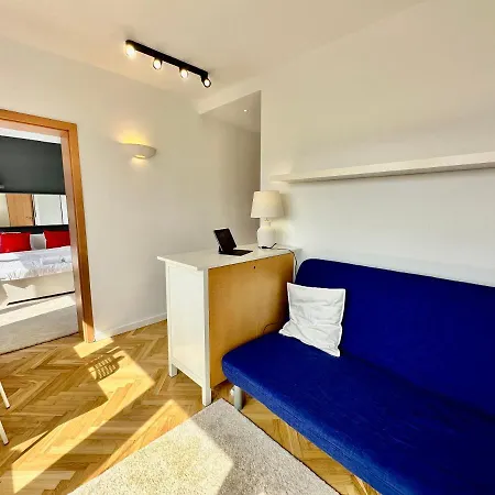 Copernic Metro Wifi 85'tv Netflix Disney+ Hbo Warszawa