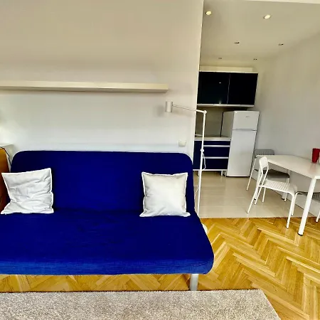 Copernic Metro Wifi 85'tv Netflix Disney+ Hbo Warszawa