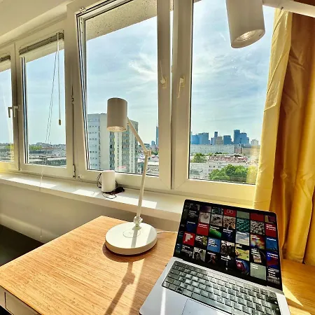 Apartamento Copernic Metro Wifi 85'tv Netflix Disney+ Hbo *